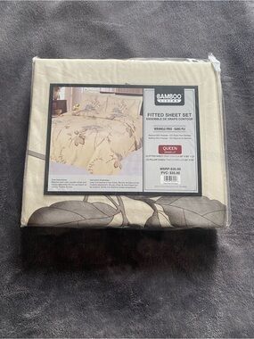 BAMBOO Queen Fitted Sheet Set in Cream with Brown Leaf Print